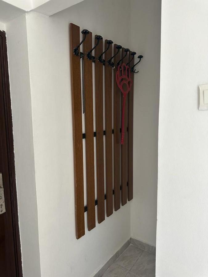 Velovan Apartment Крайова Экстерьер фото