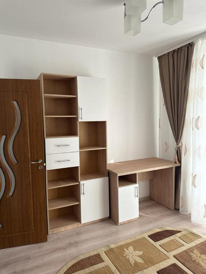 Velovan Apartment Крайова Экстерьер фото