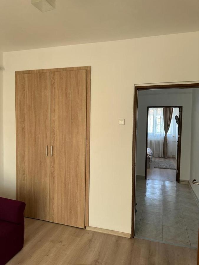 Velovan Apartment Крайова Экстерьер фото